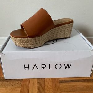 Mule Wedge Sandal-Straw